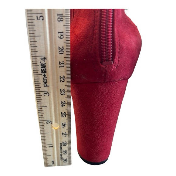 Adrienne Vittadini Pumps Womens 7 M Red Nigel Cutout Suede Chunky Block‎ Heels - Picture 9 of 13